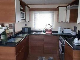 Browns Holiday Park - Holiday Accommodation 8510 - North Wales - 1189173 - thumbnail photo 11