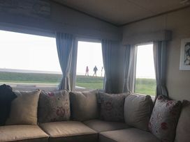 Cleethorpes Beach Holiday Park - Holiday Accommodation 8527 - Lincolnshire - 1189174 - thumbnail photo 3