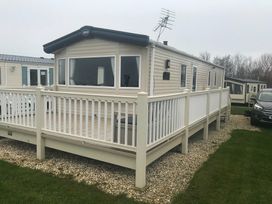 Cleethorpes Beach Holiday Park - Holiday Accommodation 8527 - Lincolnshire - 1189174 - thumbnail photo 5