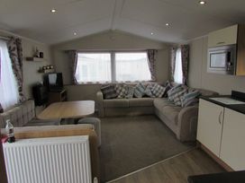 Caister Holiday Park - Holiday Accommodation 8567 - Norfolk - 1189175 - thumbnail photo 3