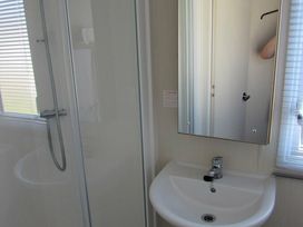 Caister Holiday Park - Holiday Accommodation 8567 - Norfolk - 1189175 - thumbnail photo 8