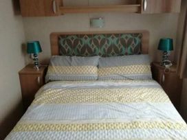Quay West Holiday Park - Holiday Accommodation 8597 - Mid Wales - 1189179 - thumbnail photo 9