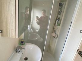 Penrhos Park - Holiday Accommodation 8699 - Mid Wales - 1189188 - thumbnail photo 9