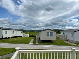 Ty Mawr Holiday Park - Holiday Accommodation 8712 - North Wales - 1189189 - thumbnail photo 12