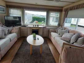 Happy Days Caravan Park - Holiday Accommodation 8736 - North Wales - 1189192 - thumbnail photo 12