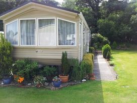 Cardigan Bay Holiday Park - Holiday Accommodation 876 - South Wales - 1189196 - thumbnail photo 2