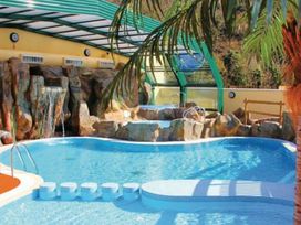 Cardigan Bay Holiday Park - Holiday Accommodation 876 - South Wales - 1189196 - thumbnail photo 14
