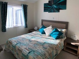 Camber Sands Holiday Park - Holiday Accommodation 8771 - Kent & Sussex - 1189197 - thumbnail photo 6