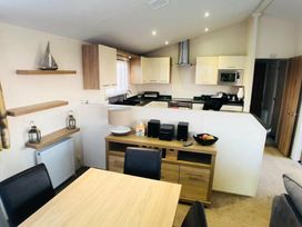 Camber Sands Holiday Park - Holiday Accommodation 8771 - Kent & Sussex - 1189197 - thumbnail photo 11