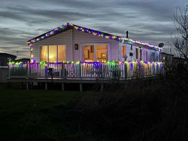 Camber Sands Holiday Park - Holiday Accommodation 8771 - Kent & Sussex - 1189197 - thumbnail photo 13