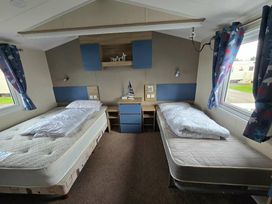 Golden Sands - Holiday Accommodation 8774 - Lincolnshire - 1189198 - thumbnail photo 4