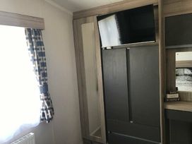 Primrose Valley Holiday Park - Holiday Accommodation 879 - North Yorkshire (incl. Whitby) - 1189200 - thumbnail photo 12