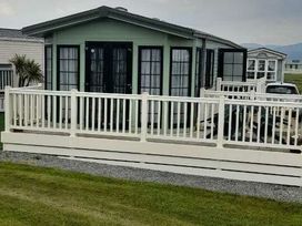 Searivers Caravan Park - Holiday Accommodation 8852 - Mid Wales - 1189208 - thumbnail photo 1