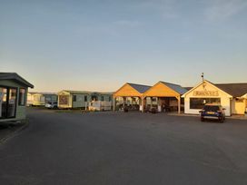 Searivers Caravan Park - Holiday Accommodation 8852 - Mid Wales - 1189208 - thumbnail photo 13