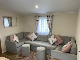 Tattershall Lakes Country Park - Holiday Accommodation 8859 - Lincolnshire - 1189209 - thumbnail photo 3