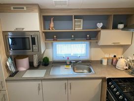 Tattershall Lakes Country Park - Holiday Accommodation 8859 - Lincolnshire - 1189209 - thumbnail photo 6