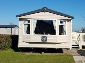 Primrose Valley Holiday Park - Holiday Accommodation 8870 - North Yorkshire (incl. Whitby) - 1189210 - thumbnail photo 1