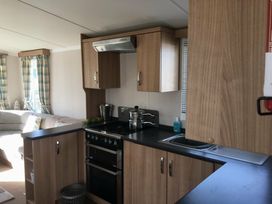 Primrose Valley Holiday Park - Holiday Accommodation 8870 - North Yorkshire (incl. Whitby) - 1189210 - thumbnail photo 2