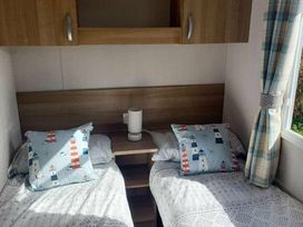 Primrose Valley Holiday Park - Holiday Accommodation 8870 - North Yorkshire (incl. Whitby) - 1189210 - thumbnail photo 8