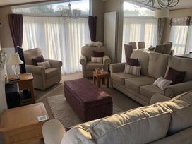 Kiln Park Holiday Park - Holiday Accommodation 8885 - South Wales - 1189211 - thumbnail photo 2