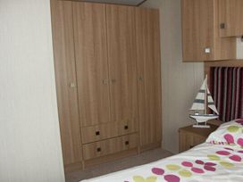 White Acres Holiday Park - Holiday Accommodation 895 - Cornwall - 1189216 - thumbnail photo 8
