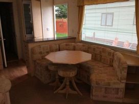 Trimingham House Caravan Park - Holiday Accommodation 8974 - Norfolk - 1189217 - thumbnail photo 3