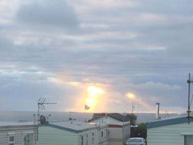 Trimingham House Caravan Park - Holiday Accommodation 8974 - Norfolk - 1189217 - thumbnail photo 13