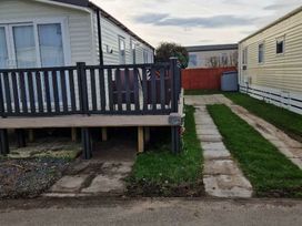 Lido Beach Holiday Park - Holiday Accommodation 9040 - North Wales - 1189220 - thumbnail photo 5