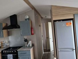 Lido Beach Holiday Park - Holiday Accommodation 9040 - North Wales - 1189220 - thumbnail photo 7