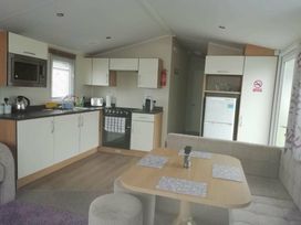 Kiln Park Holiday Park - Holiday Accommodation 9240 - South Wales - 1189232 - thumbnail photo 2