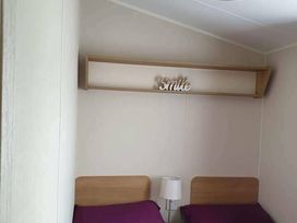 Kiln Park Holiday Park - Holiday Accommodation 9240 - South Wales - 1189232 - thumbnail photo 6