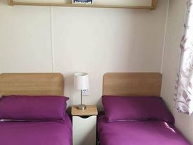Kiln Park Holiday Park - Holiday Accommodation 9240 - South Wales - 1189232 - thumbnail photo 7