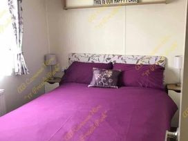 Kiln Park Holiday Park - Holiday Accommodation 9240 - South Wales - 1189232 - thumbnail photo 8
