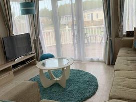 Pinewoods Holiday Park - Holiday Accommodation 9255 - Norfolk - 1189233 - thumbnail photo 2