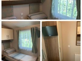 Kiln Park Holiday Park - Holiday Accommodation 9279 - South Wales - 1189234 - thumbnail photo 14