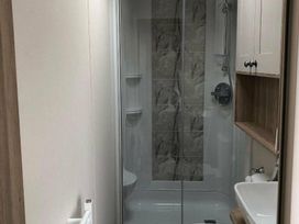 Reighton Sands Holiday Park - Holiday Accommodation 9333 - North Yorkshire (incl. Whitby) - 1189240 - thumbnail photo 9