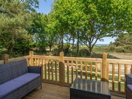 Kelling Heath Holiday Park - Holiday Accommodation 9356 - Norfolk - 1189243 - thumbnail photo 4