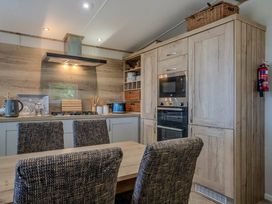 Kelling Heath Holiday Park - Holiday Accommodation 9356 - Norfolk - 1189243 - thumbnail photo 10