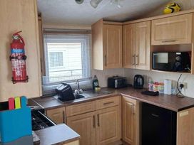 Coral Beach - Holiday Accommodation 9357 - Lincolnshire - 1189244 - thumbnail photo 3