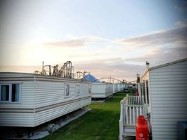 Coral Beach - Holiday Accommodation 9357 - Lincolnshire - 1189244 - thumbnail photo 13