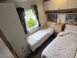 Presthaven Beach Resort - Holiday Accommodation 9447 - North Wales - 1189250 - thumbnail photo 4