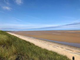 Presthaven Beach Resort - Holiday Accommodation 9447 - North Wales - 1189250 - thumbnail photo 12