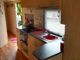 Lido Beach Holiday Park - Holiday Accommodation 9450 - North Wales - 1189251 - thumbnail photo 2