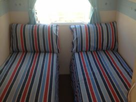 Lido Beach Holiday Park - Holiday Accommodation 9450 - North Wales - 1189251 - thumbnail photo 4