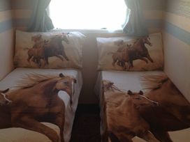 Lido Beach Holiday Park - Holiday Accommodation 9450 - North Wales - 1189251 - thumbnail photo 5
