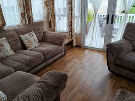 Ty Mawr Holiday Park - Holiday Accommodation 946 - North Wales - 1189253 - thumbnail photo 2