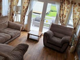 Ty Mawr Holiday Park - Holiday Accommodation 946 - North Wales - 1189253 - thumbnail photo 15