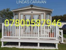 Ty Mawr Holiday Park - Holiday Accommodation 946 - North Wales - 1189253 - thumbnail photo 16