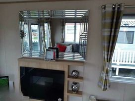 Ty Mawr Holiday Park - Holiday Accommodation 9533 - North Wales - 1189258 - thumbnail photo 8