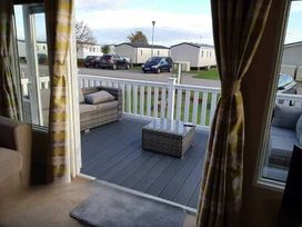 Ty Mawr Holiday Park - Holiday Accommodation 9533 - North Wales - 1189258 - thumbnail photo 11